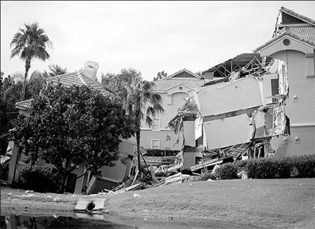 Sinkhole swallows up Florida lakeside resort