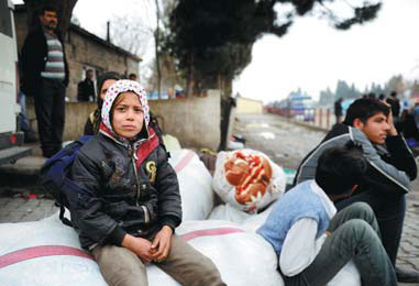 Syrian rebels weigh joining talks
