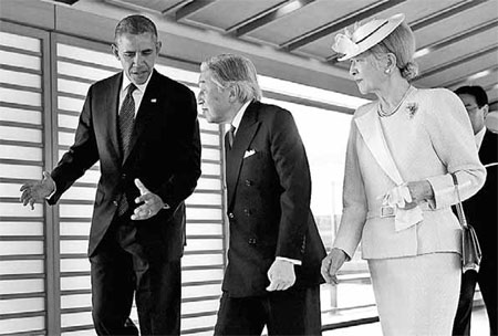 Shinzo greets a less chummy Barack