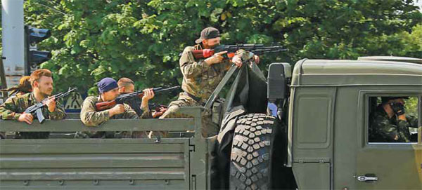 Fighting kills 40 in east Ukraine