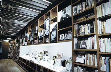 Specialist bookstores respond to expat tastes