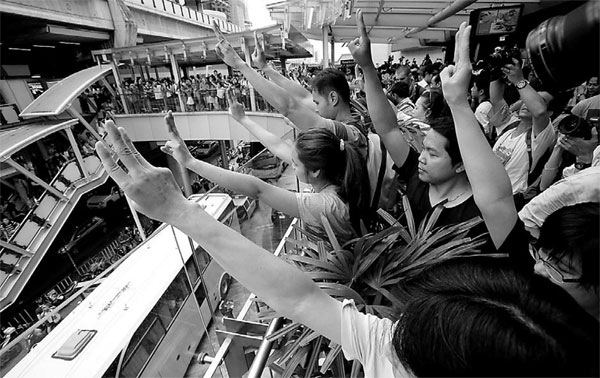 Hunger Games' three-finger salute used to oppose coup in Thailand