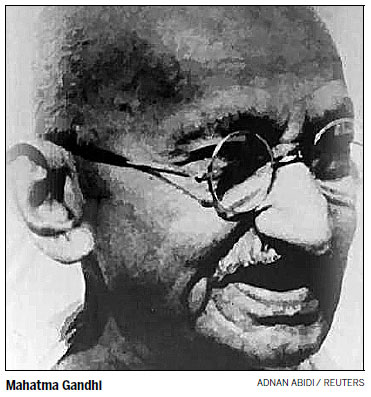 Gandhi to stand with British foes