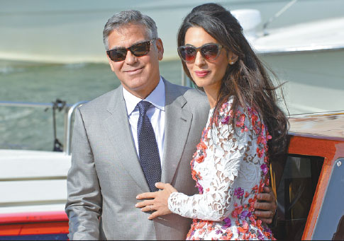 Clooney marries human rights lawyer in Venice extravaganza