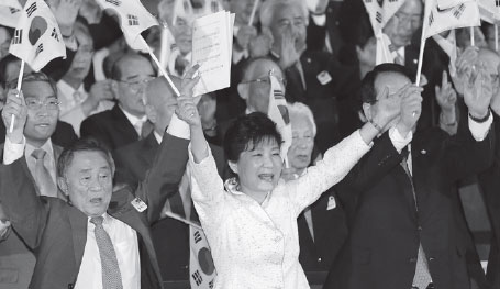 ROK open to talks on sanctions, tours