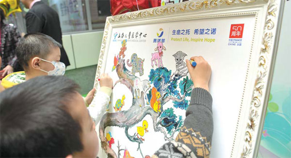 Sanofi art exhibition of 'Life and Hope'