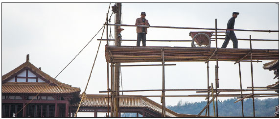 The sphinx in china? no, it's a replica zhu lixin <BR>