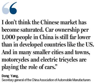 Vehicle sales still plunging