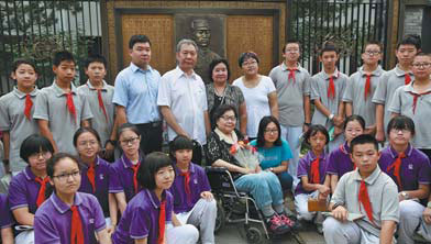 Beijing devotes artworks to two wartime leaders