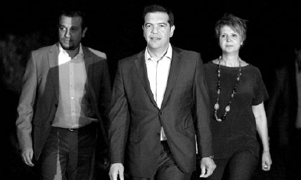 Tsipras bets on early general election to boost reform mandate