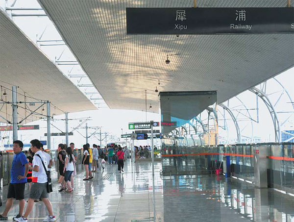 Transport network opens Chengdu to the world