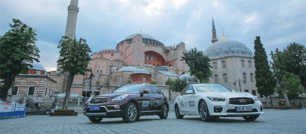 Infiniti sales growing in sluggish market