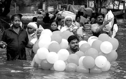 Altered government photo of Modi riles critics on Internet