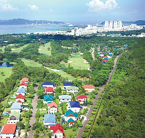 City takes pride in 'Zhuhai blue'