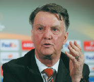 Van Gaal focusing on weekend derby