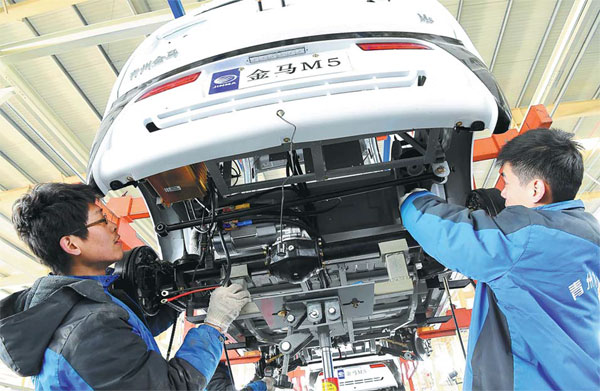 Auto experts warn of looming overcapacity Dangers