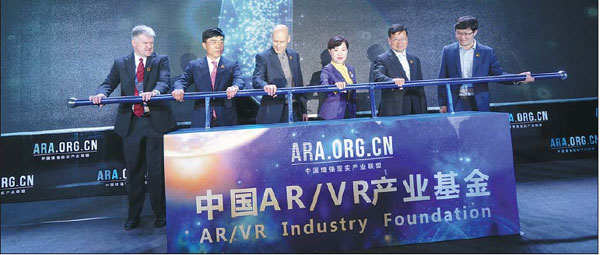 Official pays tribute to Shaanxi spirit