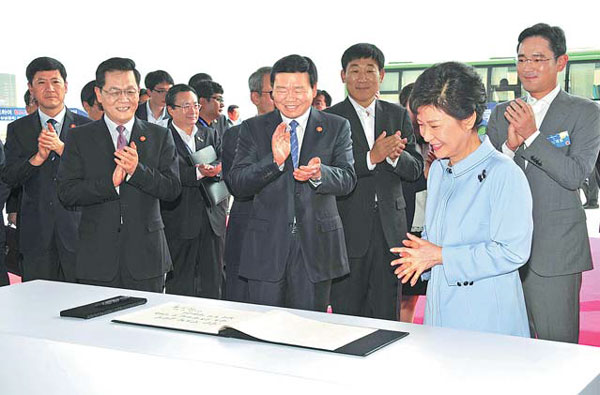 Leaders with Shaanxi