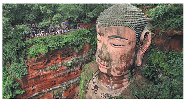 China's icon proves big draw for tourists