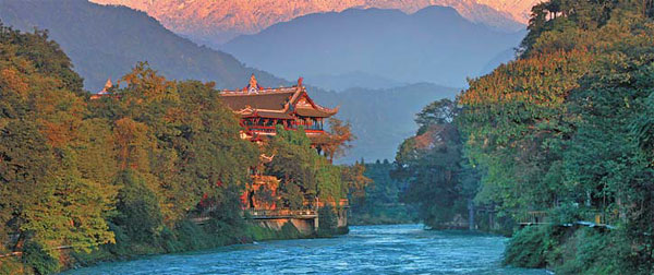 China's icon proves big draw for tourists