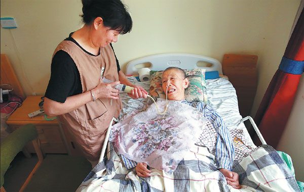 Government plans insurance program for disabled seniors