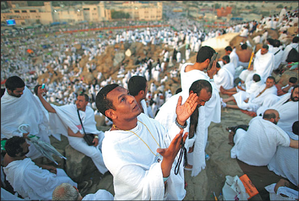 Tech, devotion blend at Hajj