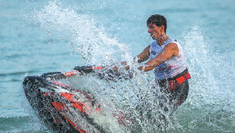 International Water Carnival makes a splash