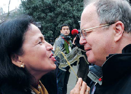 The world's consuls general marvel at sichuan's growth