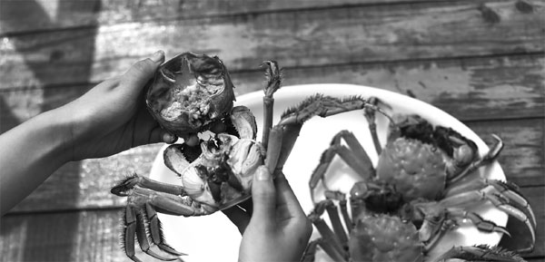 Grabbing crabs