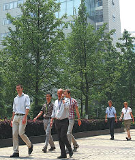 Flexibility central to attracting intl talents