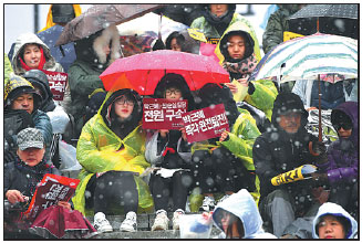 'Million' rally to demand president's ouster