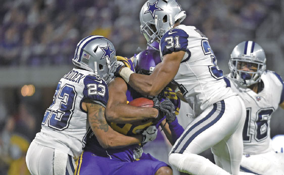 Bryant a giant as Dallas extends streak