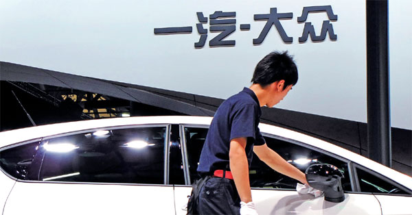 Foreign ownership remains limited in new auto regulation