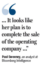 Yahoo set to shrink board, change name