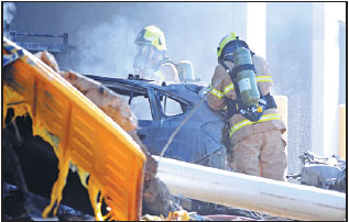 Five die as plane crashes into Melbourne mall