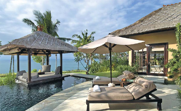 High-income families splurge on luxury, children-oriented trips