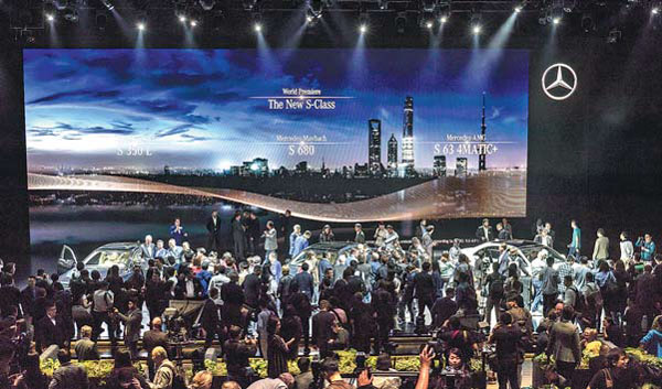 Legendary new S-Class premieres in Shanghai