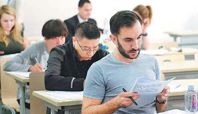 Committee seeks intl experts,volunteers for organization