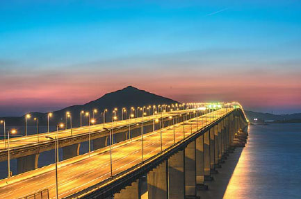Maritime hub plan aims to create 1 trillion yuan sector