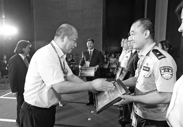 China's police praised for intl cooperation