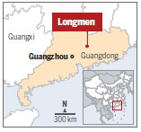 Bus crash leaves 19 dead, 30 injured