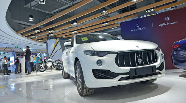 Suning, Gome launch auto sales