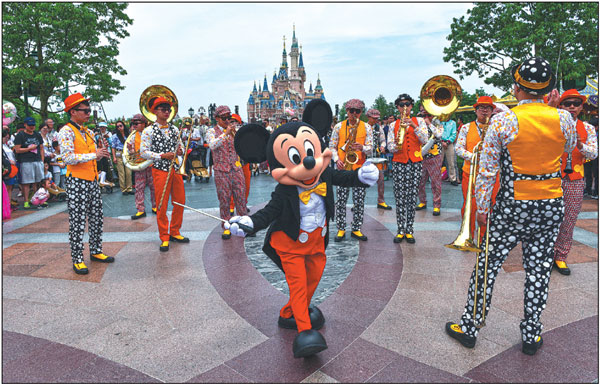 Developers shift their focus to theme parks