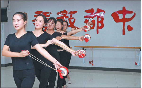 Fengyang drum dance gets new lease on life