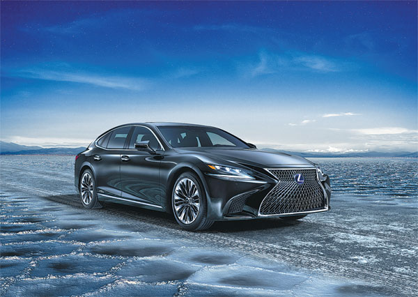 Art-inspired flagship models create new high in China auto market