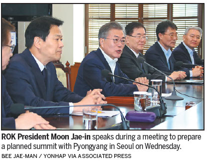Three-way summit with DPRK, US possible, Moon says