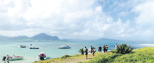 ONE CHINESE FAMILY'S LEGACY IN PARADISE