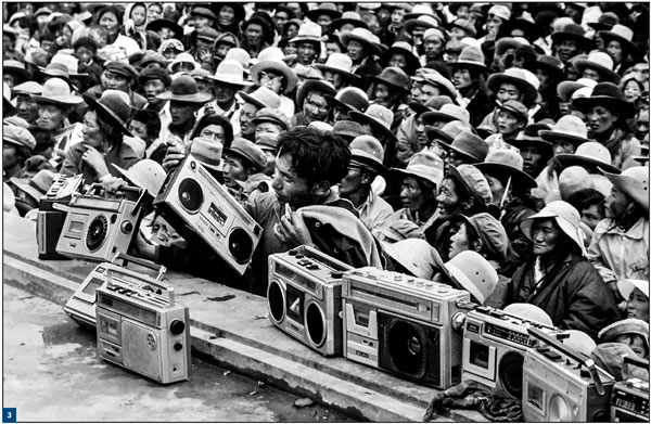 40 YEARS THROUGH A LENS