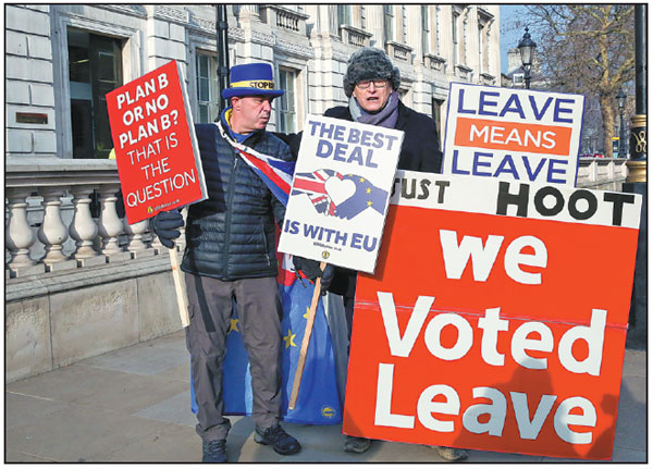 Labour calls for vote on Brexit options