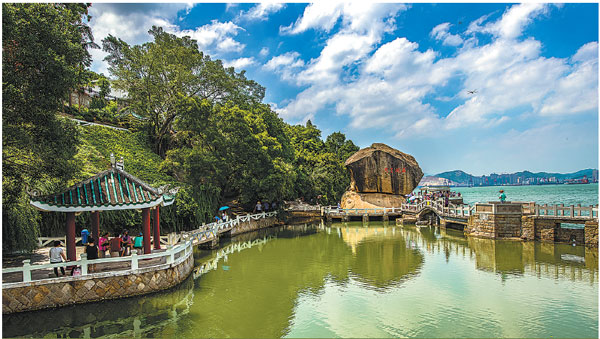 Historic island a feast for eyes - and ears